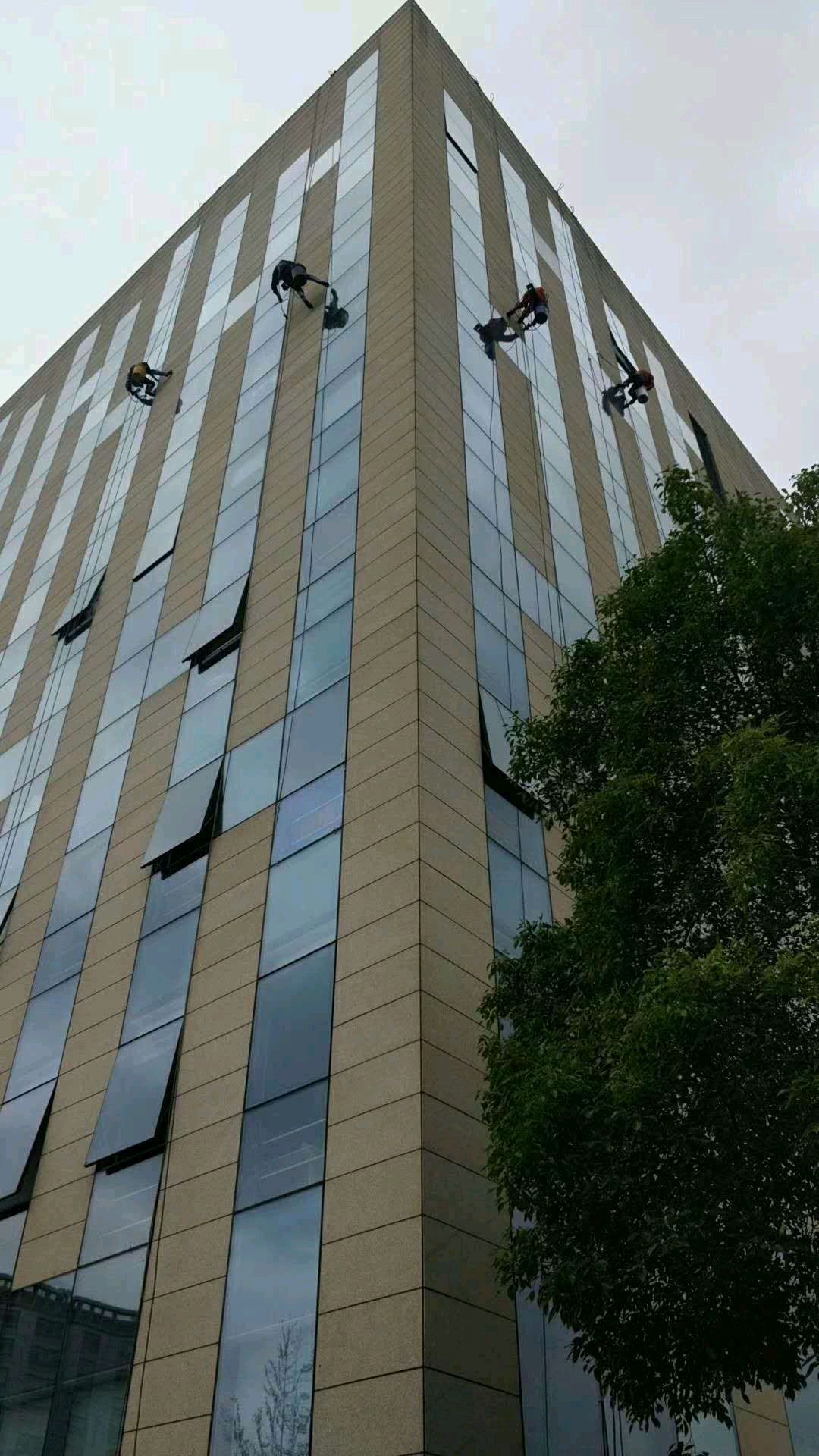 毛坯房保潔服務(wù)
